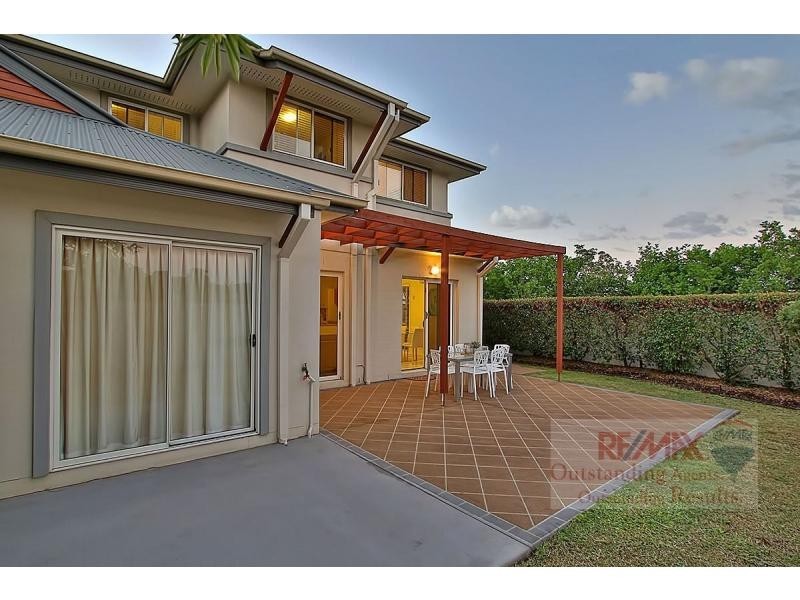 1/88 Greenway Circuit, Mount Ommaney QLD 4074