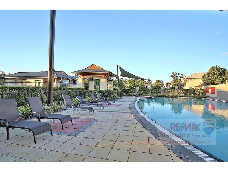 1/88 Greenway Circuit, Mount Ommaney QLD 4074