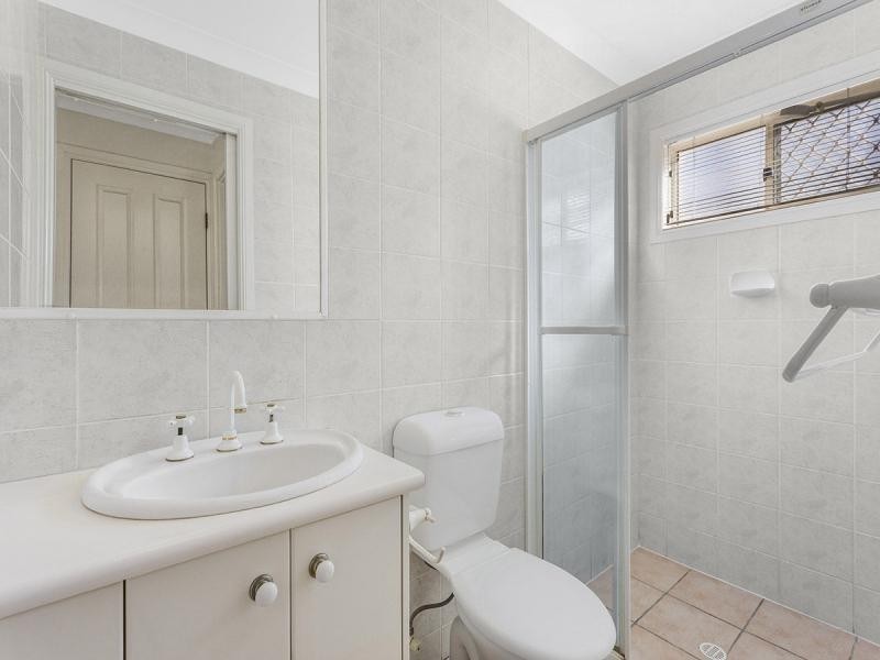 1/15 Abel Smith Crescent, Mount Ommaney QLD 4074