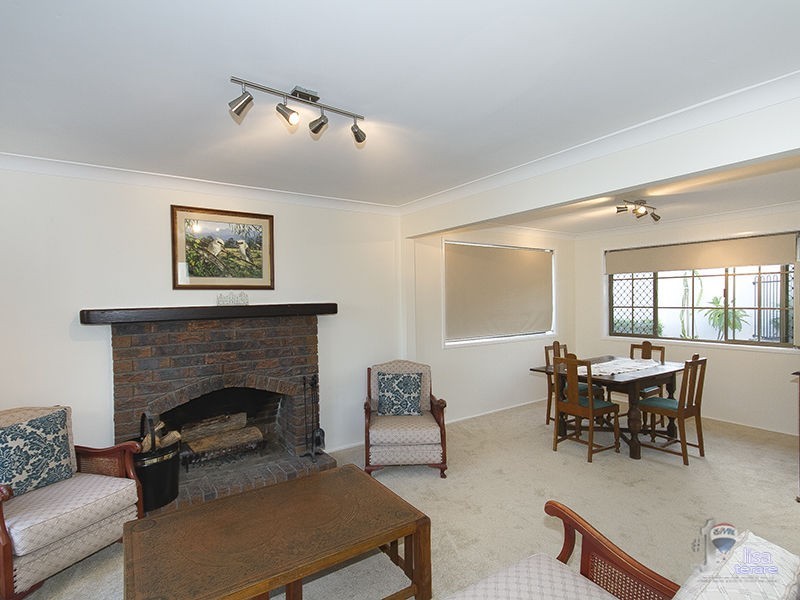 24 Maribor Street, Westlake QLD 4074