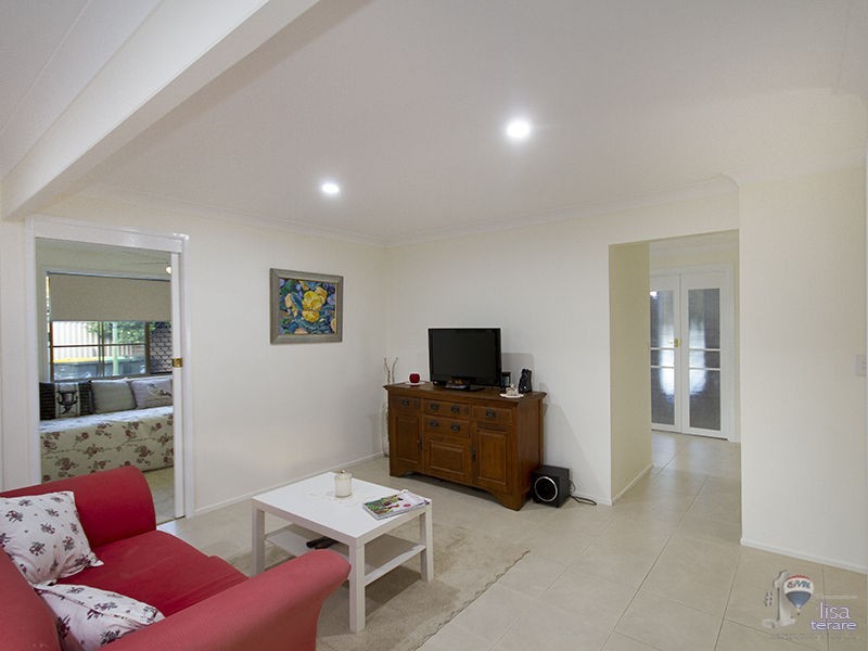 24 Maribor Street, Westlake QLD 4074