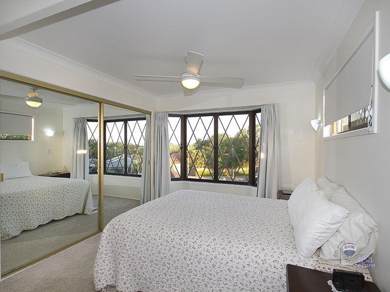 24 Maribor Street, Westlake QLD 4074