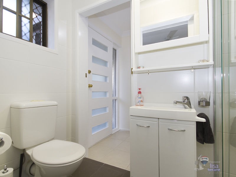 24 Maribor Street, Westlake QLD 4074