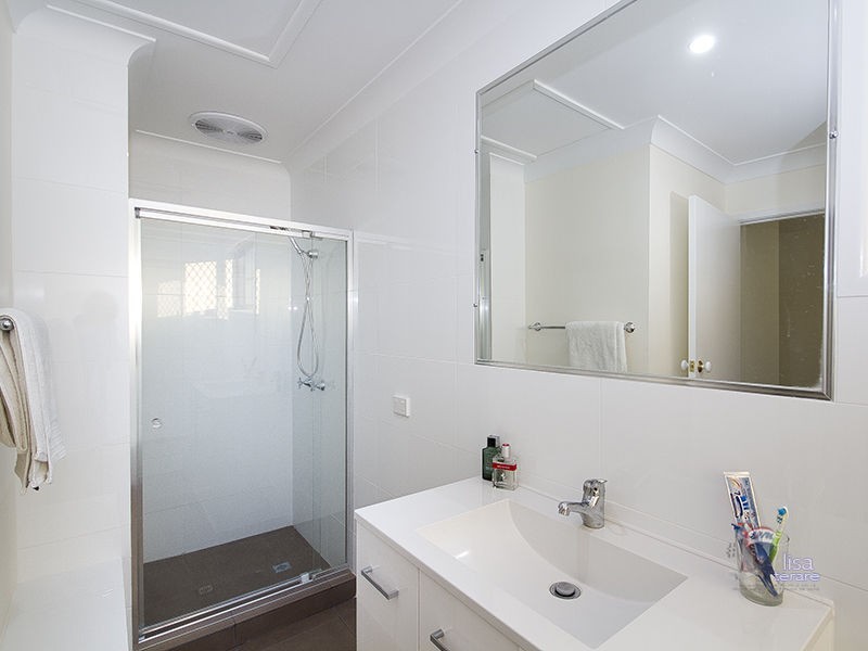 24 Maribor Street, Westlake QLD 4074