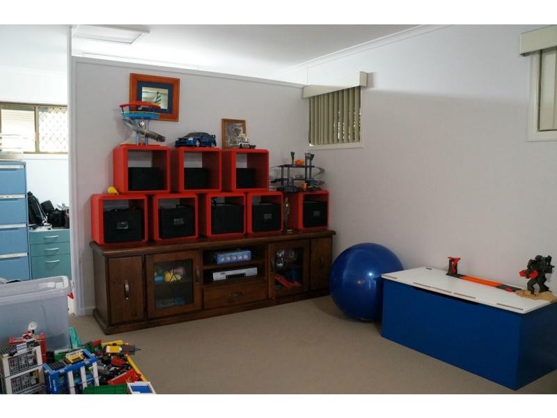 45 Sirocco Street, Jamboree Heights QLD 4074