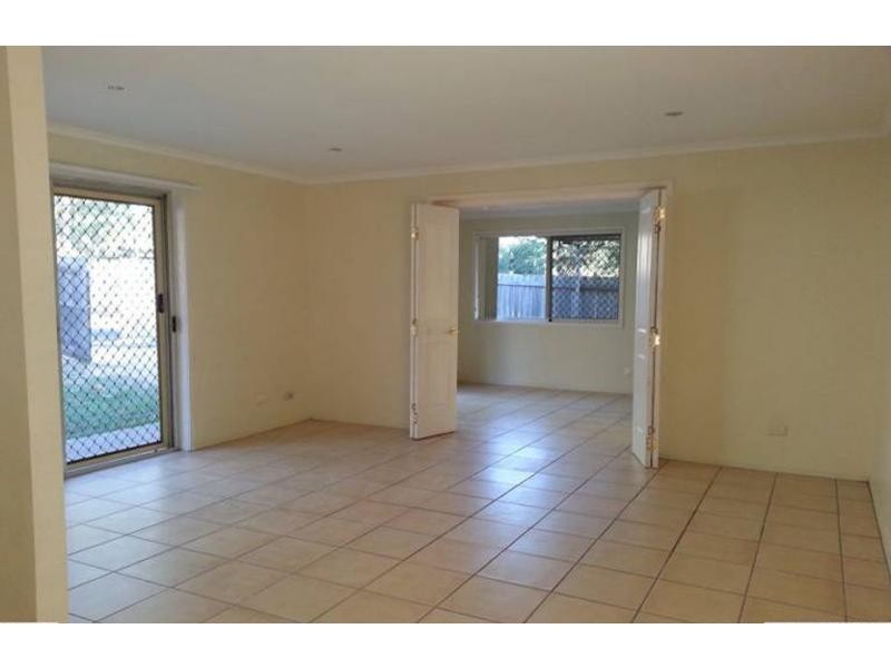10 MacFarlane Street, Riverhills QLD 4074