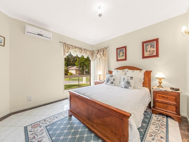 38 Dewsbury Street, Middle Park QLD 4074