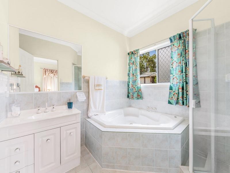 38 Dewsbury Street, Middle Park QLD 4074