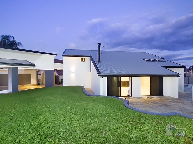 9 Maribor Street, Westlake QLD 4074