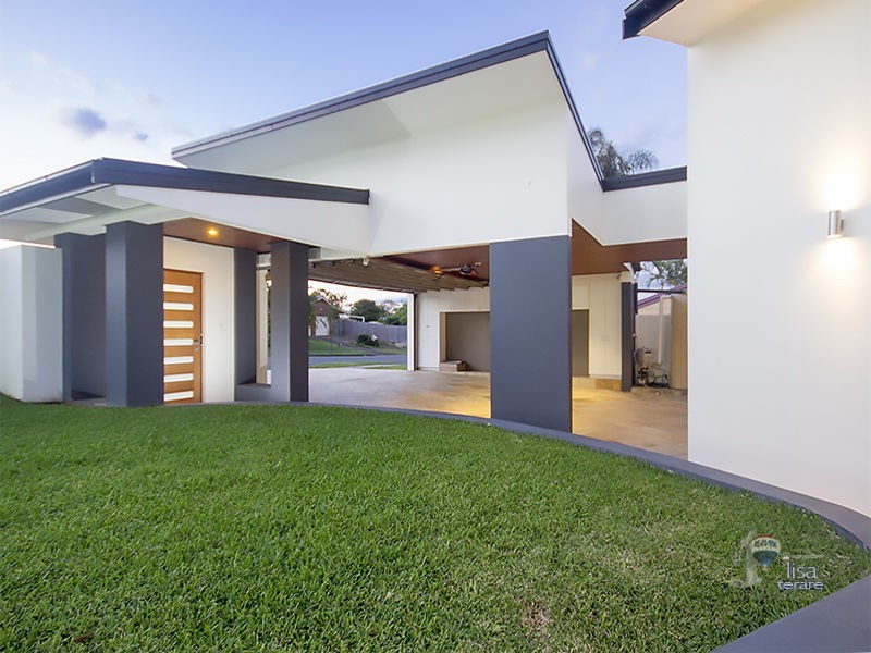 9 Maribor Street, Westlake QLD 4074