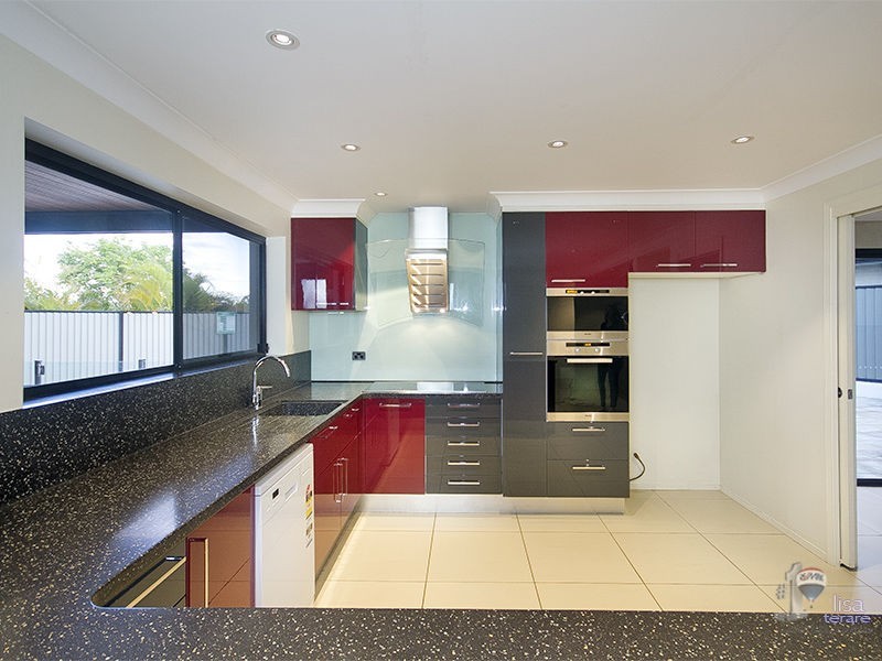 9 Maribor Street, Westlake QLD 4074