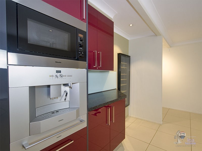 9 Maribor Street, Westlake QLD 4074