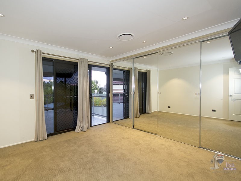 9 Maribor Street, Westlake QLD 4074