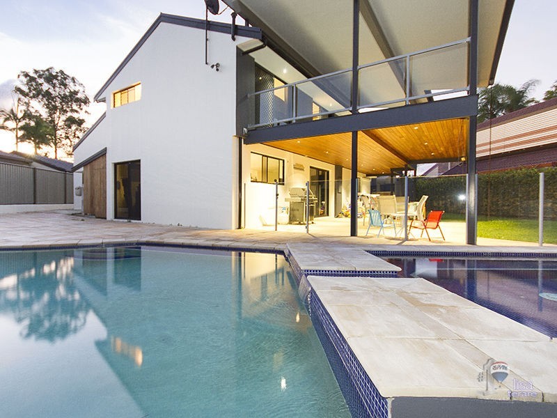 9 Maribor Street, Westlake QLD 4074