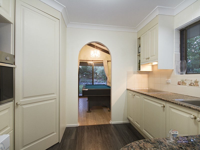 40 Poseidon Crescent, Jamboree Heights QLD 4074
