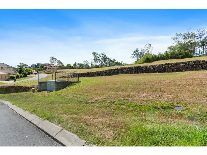 32 Mozart Place, Mount Ommaney QLD 4074