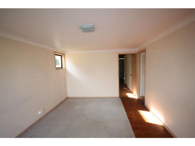 6 Halyard Street, Jamboree Heights QLD 4074