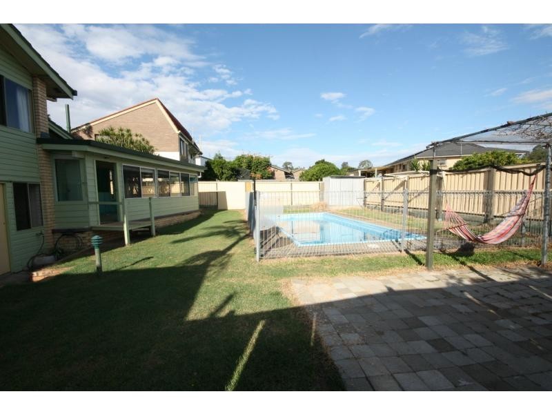 6 Halyard Street, Jamboree Heights QLD 4074