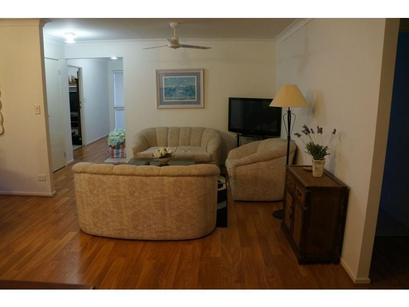 2 Greenview Street, Oxley QLD 4075