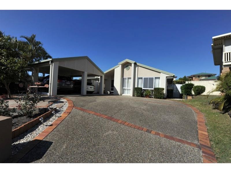 11 Innes Street, Middle Park QLD 4074