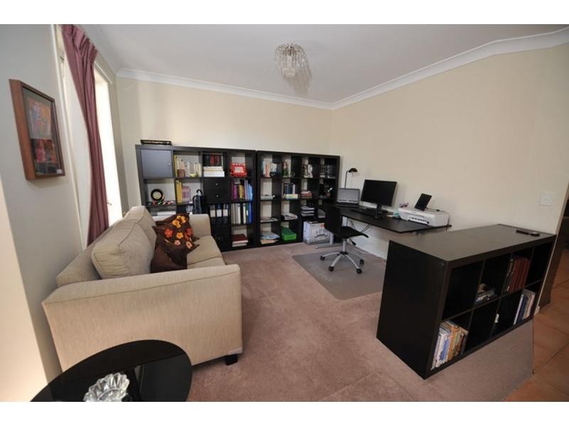11 Innes Street, Middle Park QLD 4074