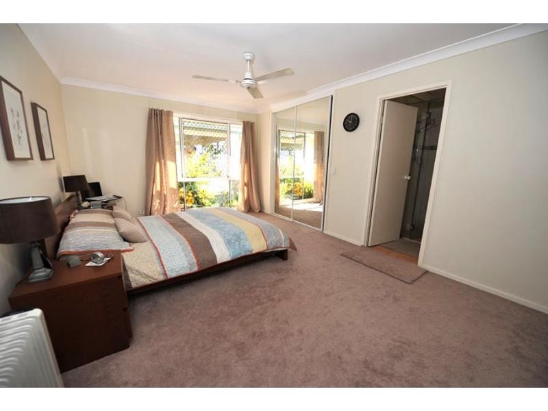 11 Innes Street, Middle Park QLD 4074