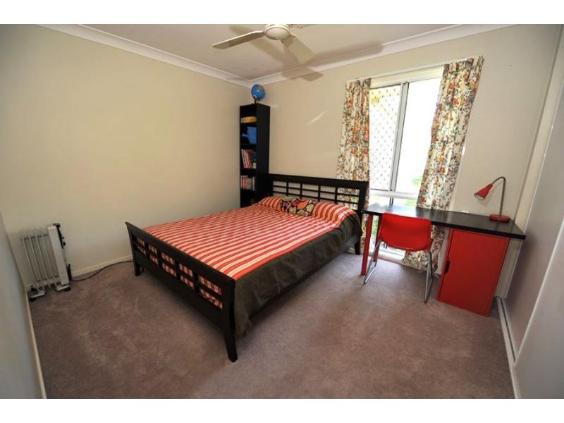11 Innes Street, Middle Park QLD 4074