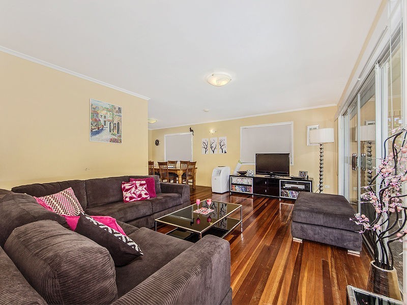 10 Gareel Street, Jindalee QLD 4074