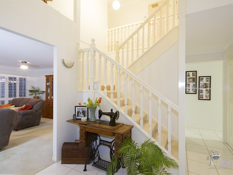 2 Everard Street, Westlake QLD 4074