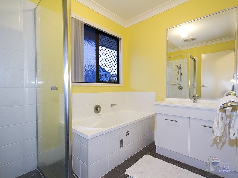 38 Copmanhurst Place, Sumner QLD 4074