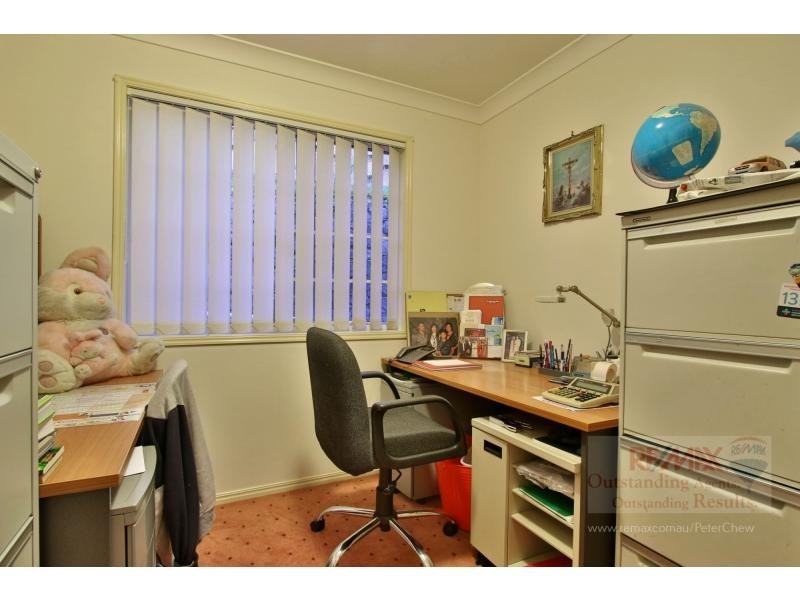 58 Hannah Street, Mount Ommaney QLD 4074