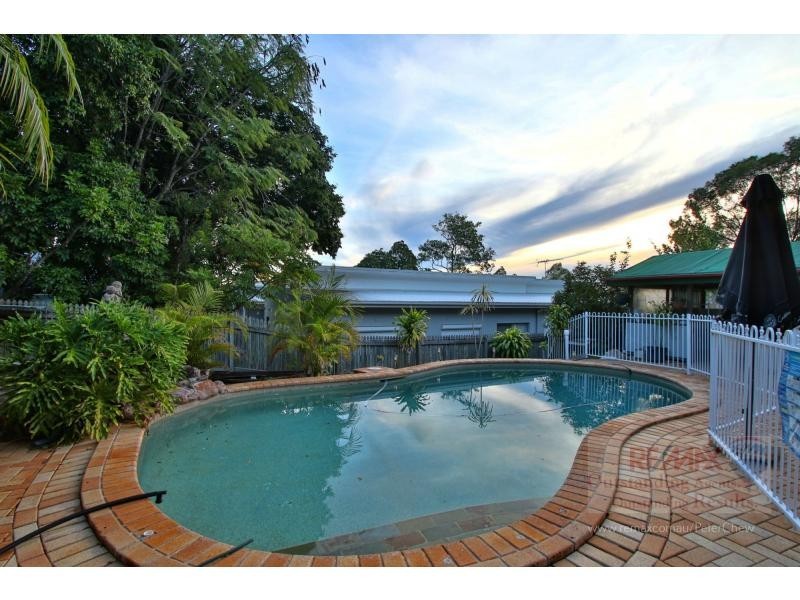 58 Hannah Street, Mount Ommaney QLD 4074