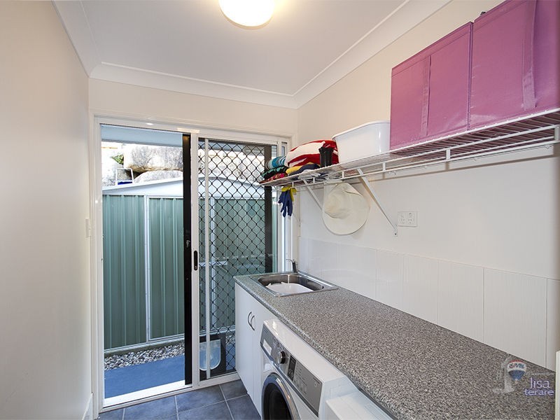 1 Gidgi Close, Westlake QLD 4074