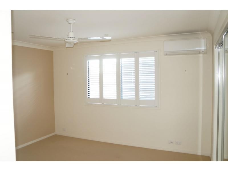 20 Central Avenue, Mount Ommaney QLD 4074