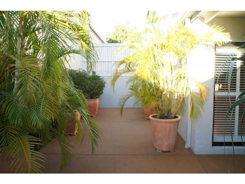 20 Central Avenue, Mount Ommaney QLD 4074