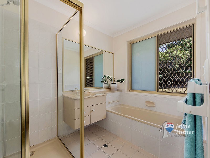 15 Cityview Rd, Sinnamon Park QLD 4073