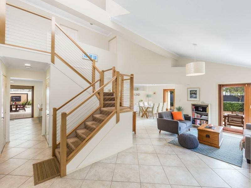 1 Kaboora Crescent, Westlake QLD 4074