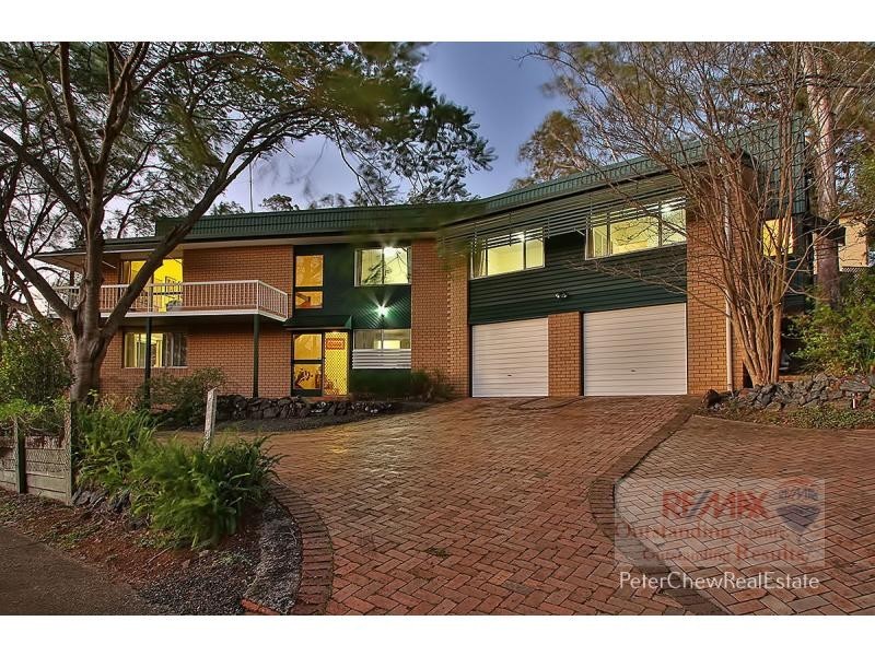 9 Fairweather Street, Kenmore QLD 4069