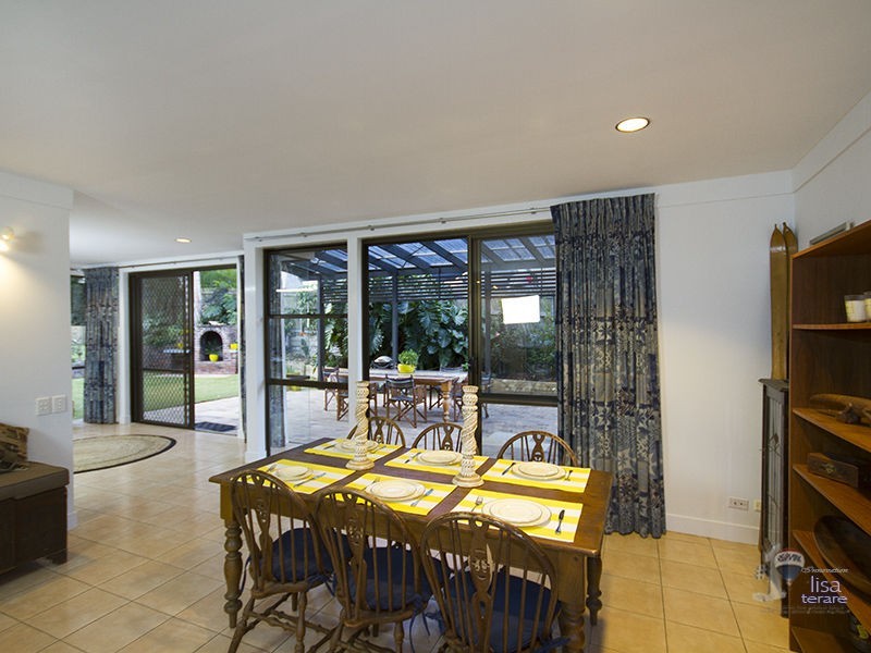 109 Arrabri Avenue, Mount Ommaney QLD 4074