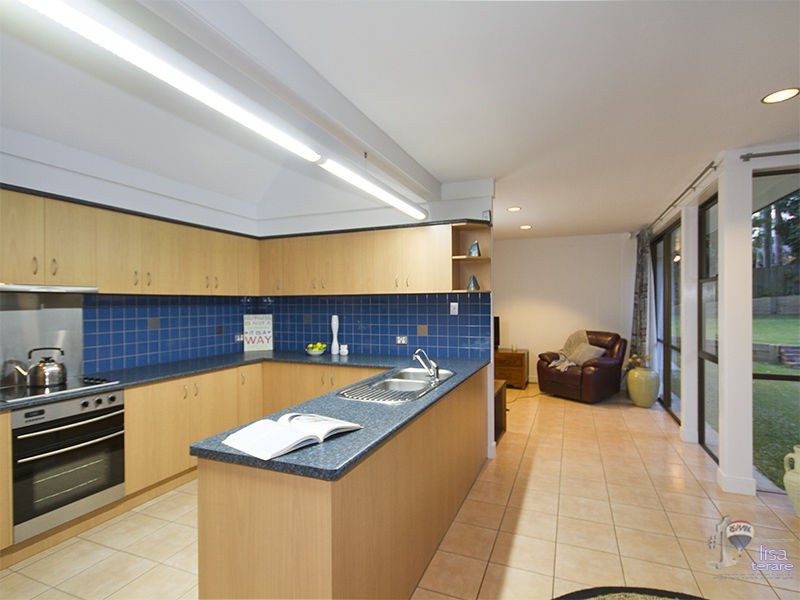 109 Arrabri Avenue, Mount Ommaney QLD 4074