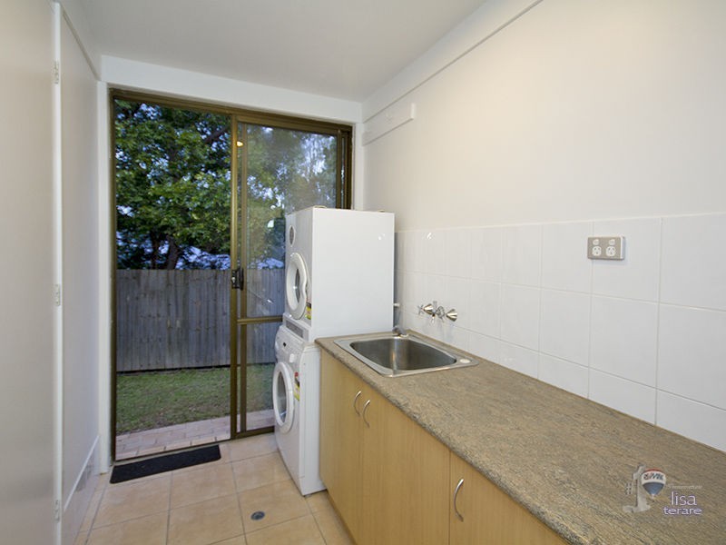 109 Arrabri Avenue, Mount Ommaney QLD 4074