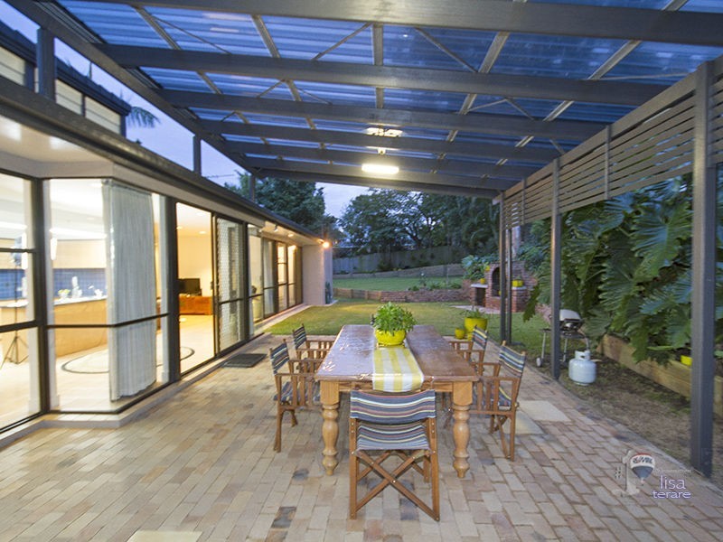 109 Arrabri Avenue, Mount Ommaney QLD 4074