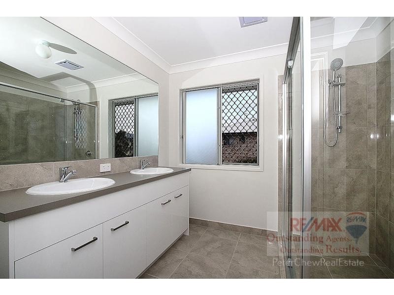 16 Copmanhurst Place, Sumner QLD 4074