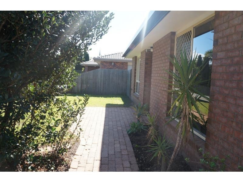 62 Glen Ross Road, Sinnamon Park QLD 4073
