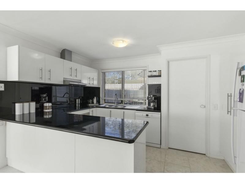 34 Homebush Crescent, Sinnamon Park QLD 4073