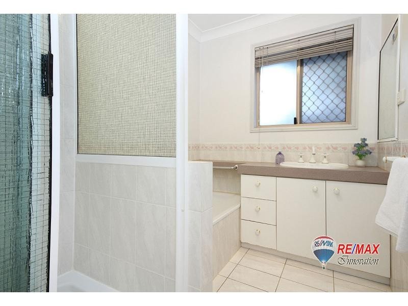 78 Glen Ross Road, Sinnamon Park QLD 4073