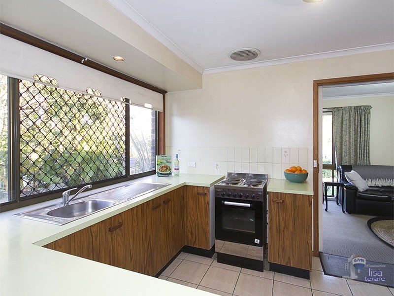 24 Melody Street, Jamboree Heights QLD 4074