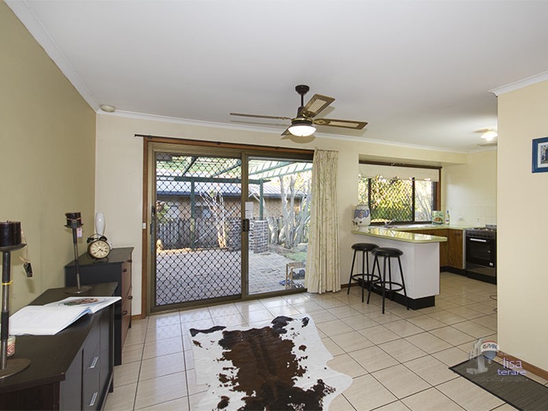 24 Melody Street, Jamboree Heights QLD 4074