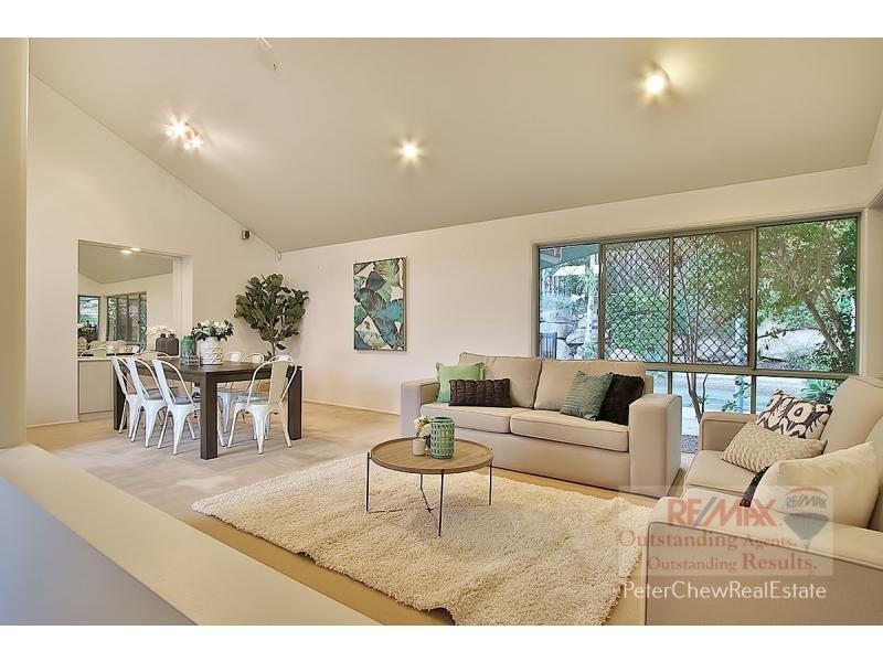 192 Arrabri Avenue, Mount Ommaney QLD 4074