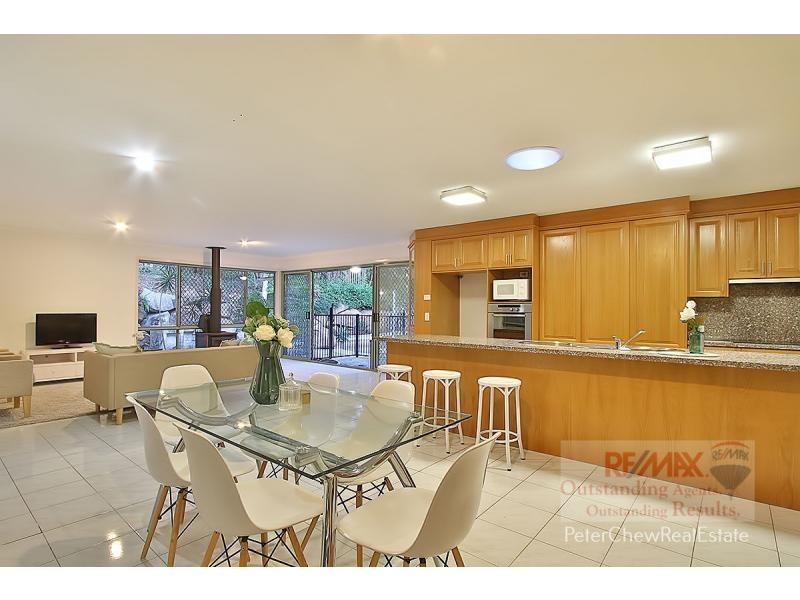 192 Arrabri Avenue, Mount Ommaney QLD 4074